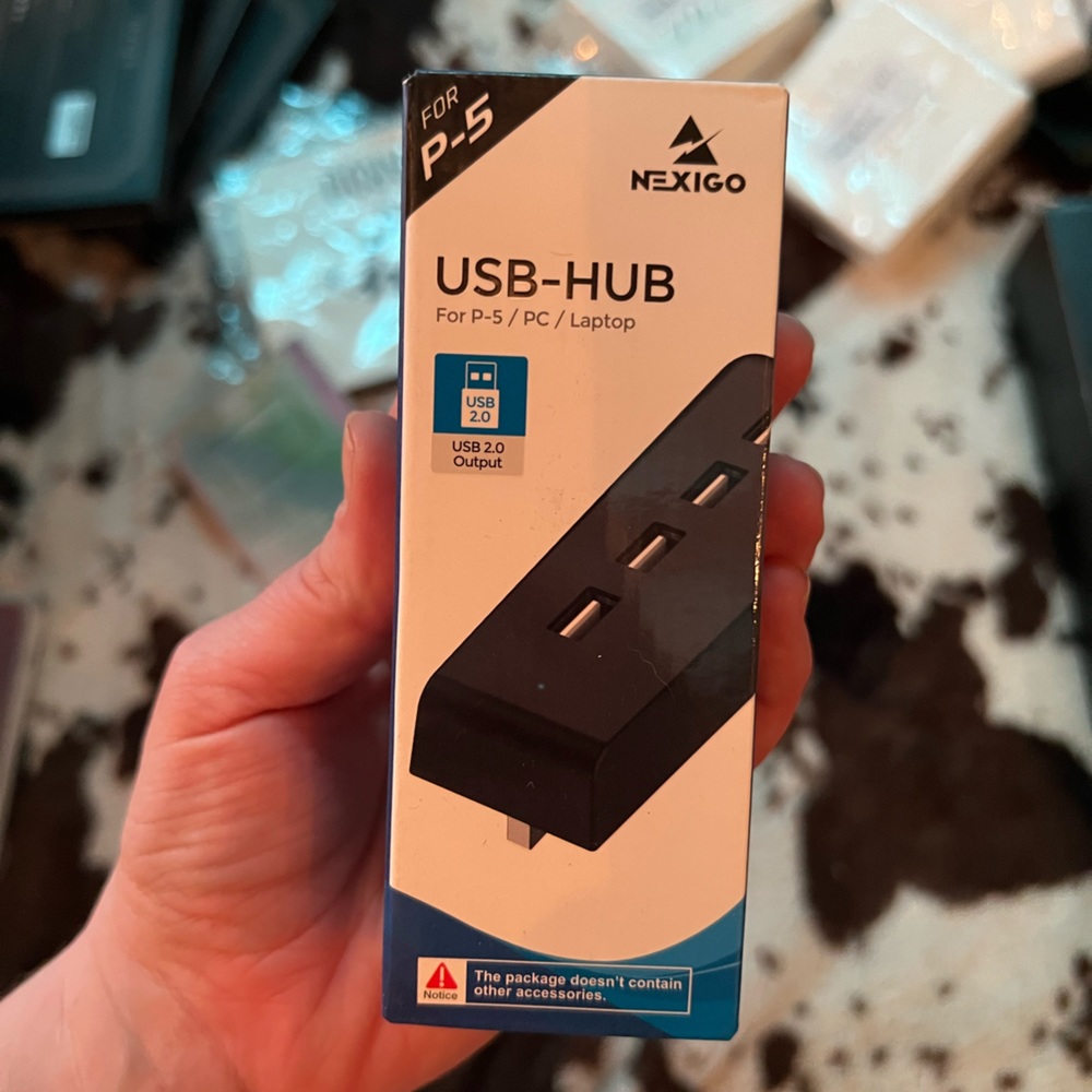 USB Hub Adapter - Picture 2 of 4